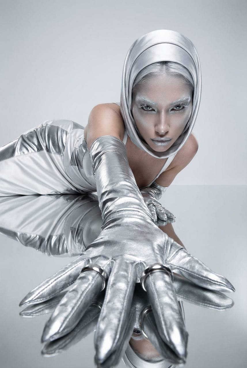 Silver diva