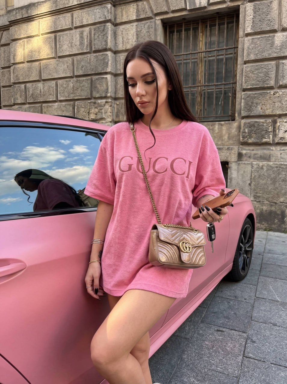 Rosy Urban Chic