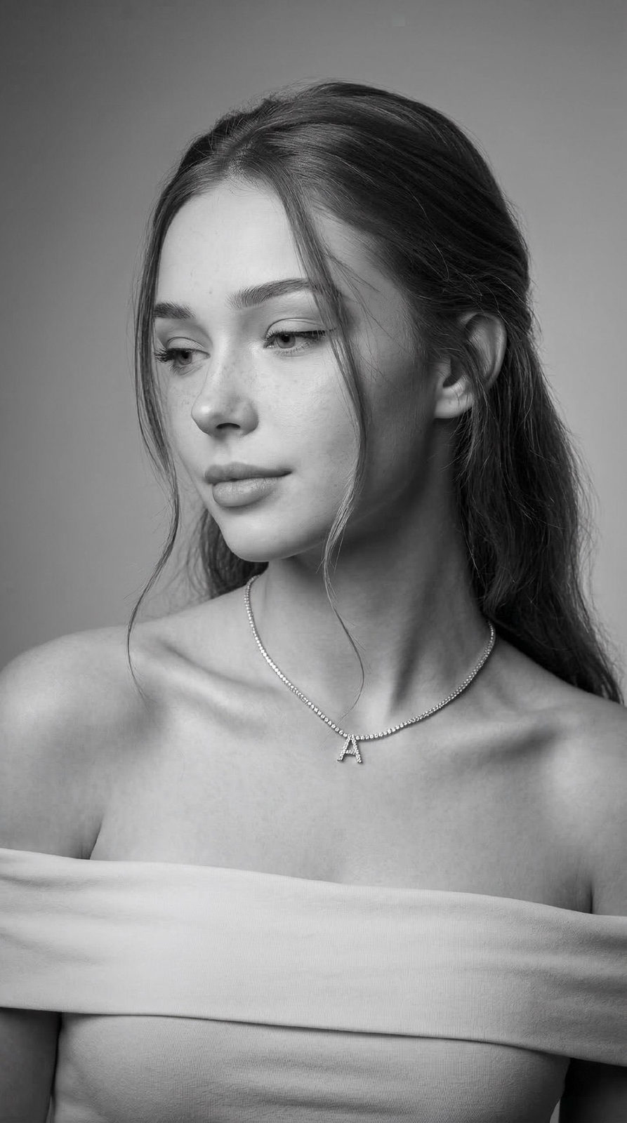 Monochrome Pearl Grace