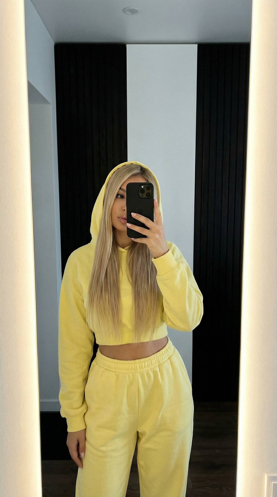 Lemonade Haze Reflection