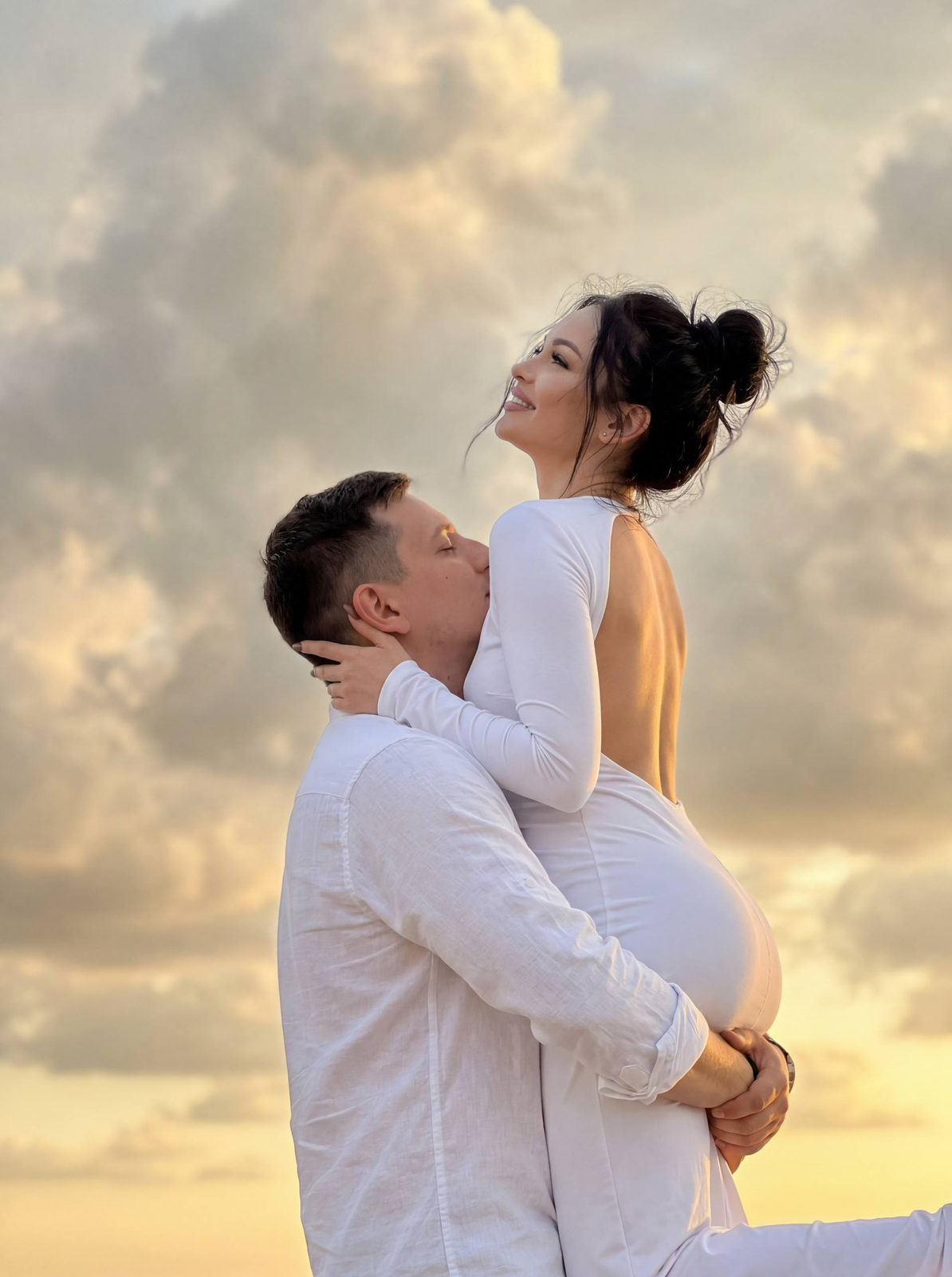 Golden Hour Emotive Embrace