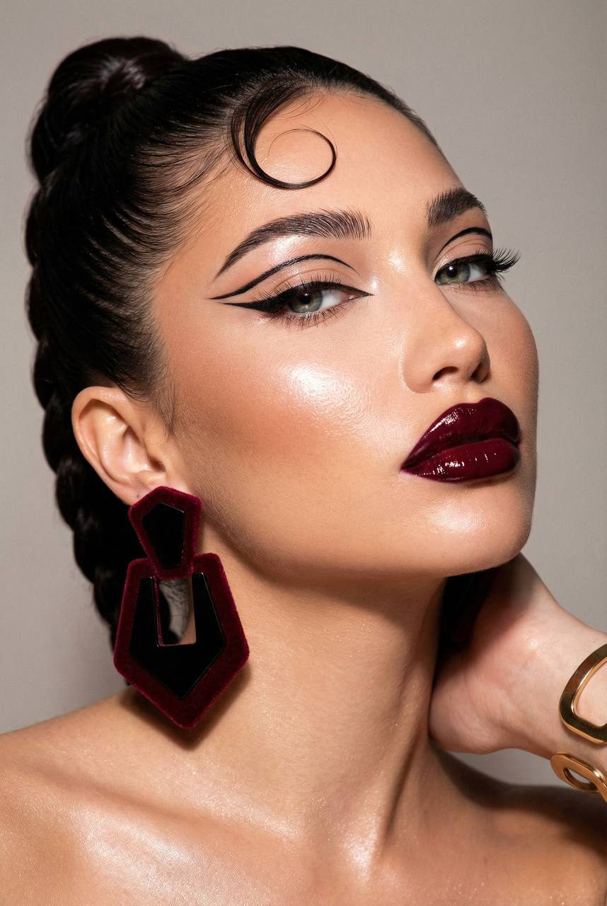 Graphic Velvet Drama