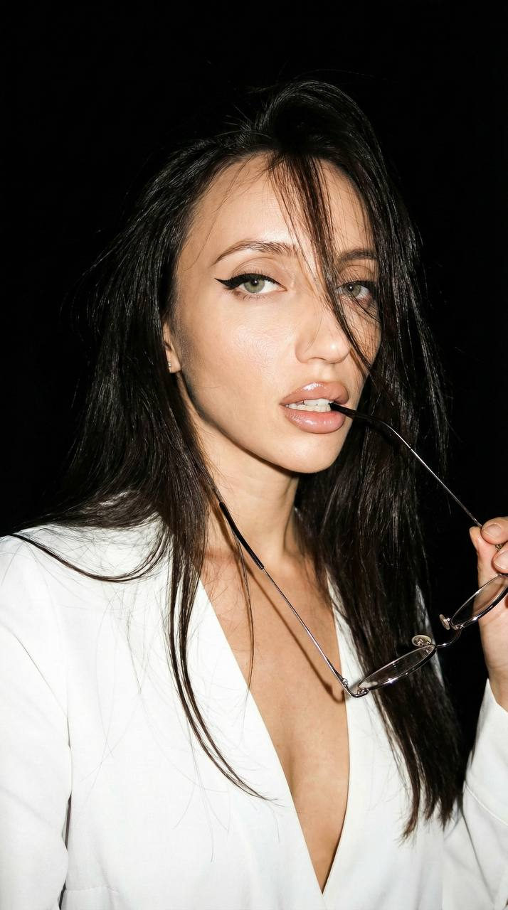 Glossy Night Rebellion