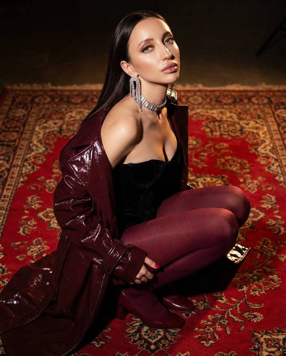 Crimson Ornament Velvet