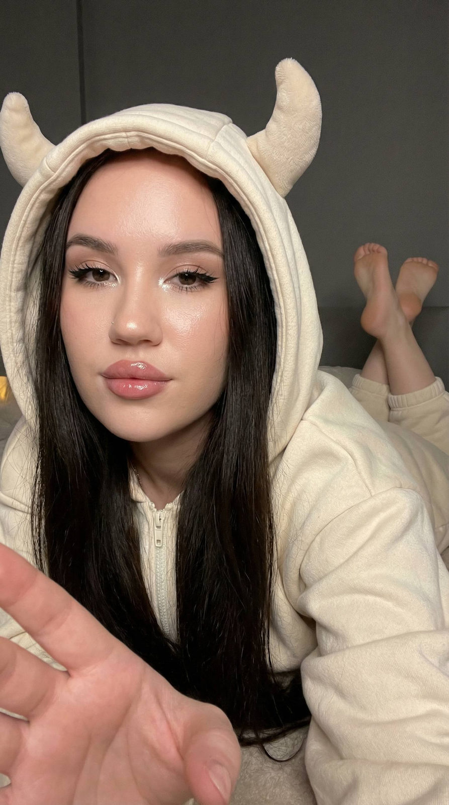 Playful Creamy Comfort