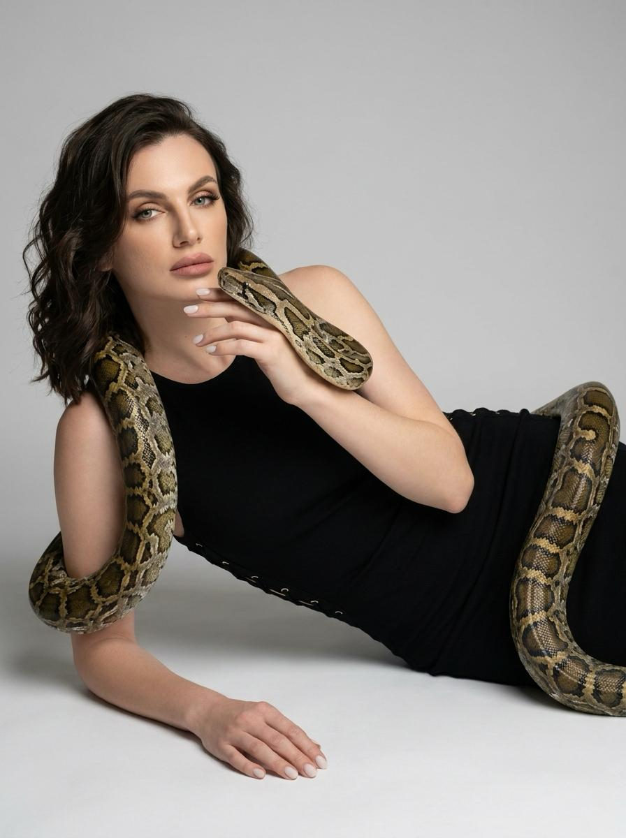 Serpentine Elegance