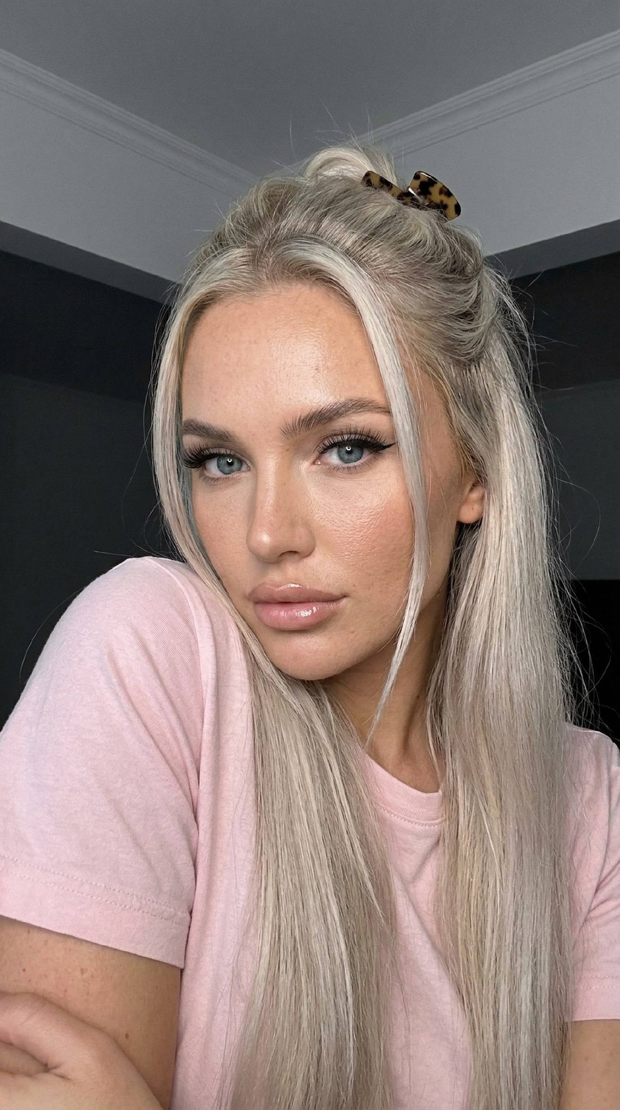 Pink T-Shirt Selfie